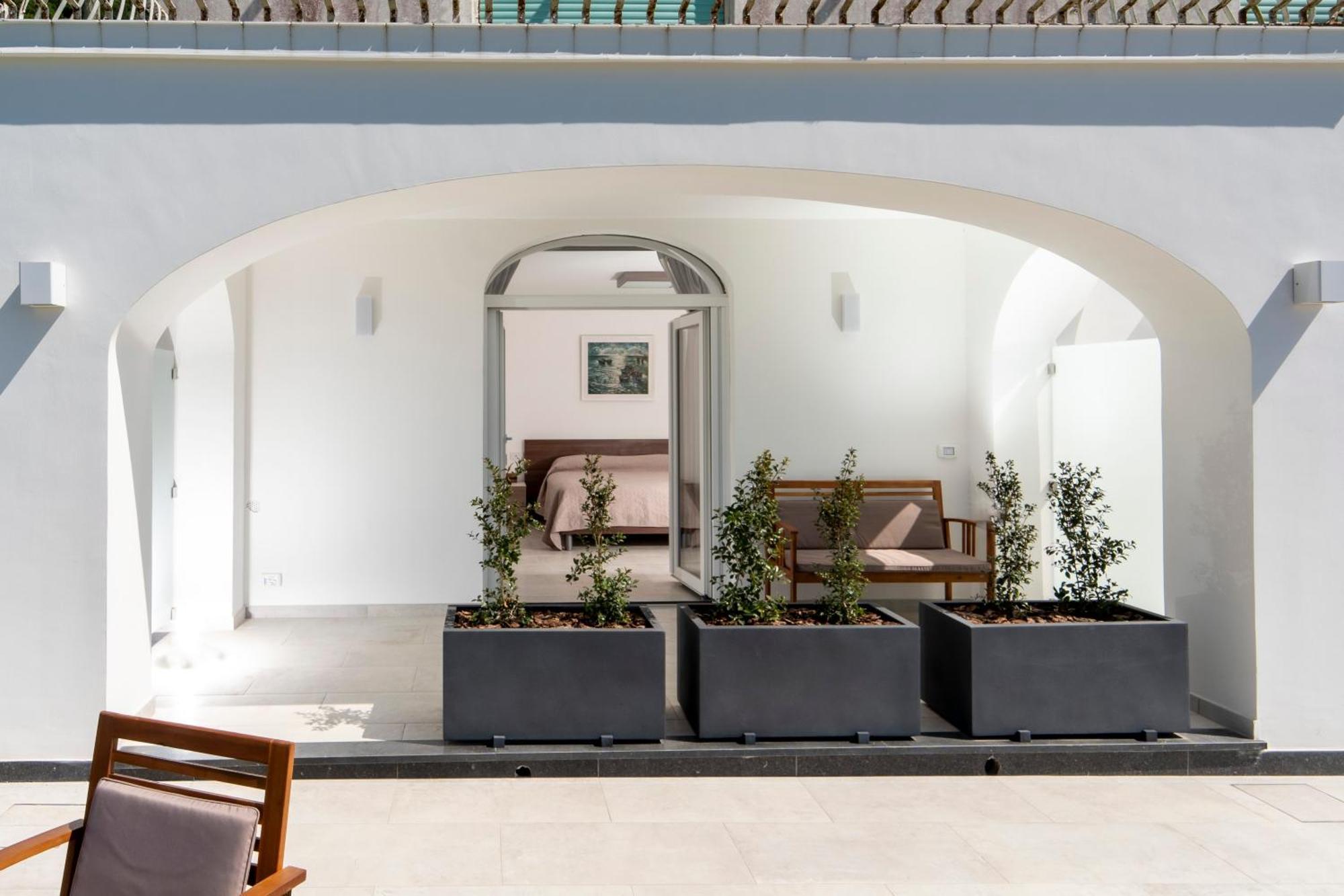 La Minucciola Capri Bed & Breakfast อนากาปรี ภายนอก รูปภาพ